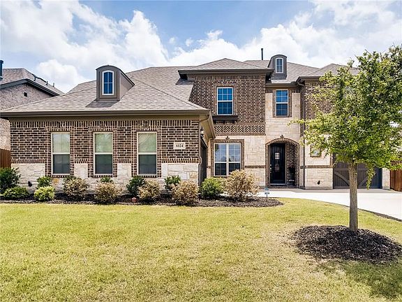 2nd image of 6124 Teresa Ln
