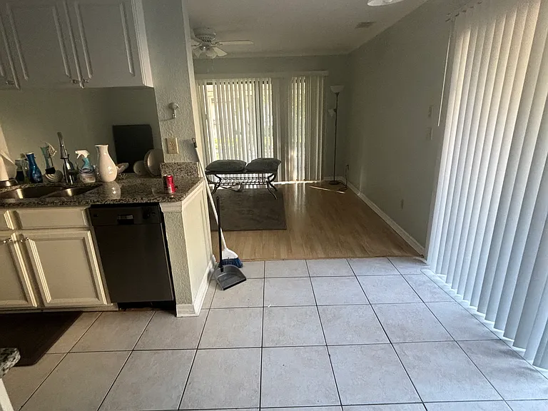 4004 Brigadoon Cir — Photo 1