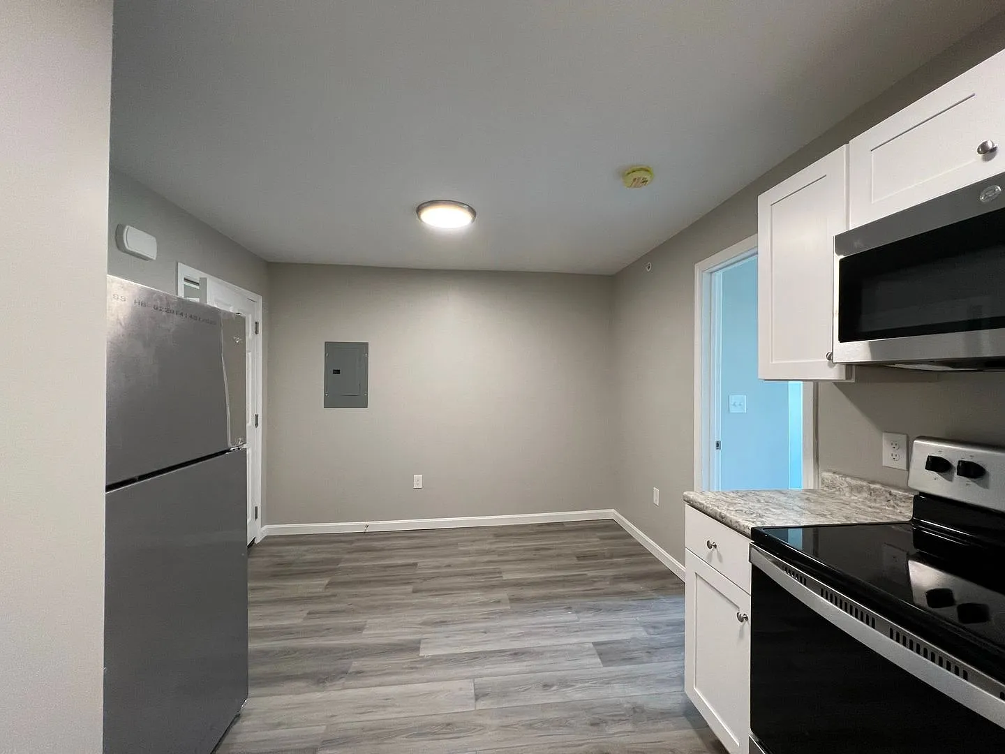 8 Dutton Street — Photo 4