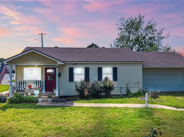 926 S Elm St, Siloam Springs, AR 72761