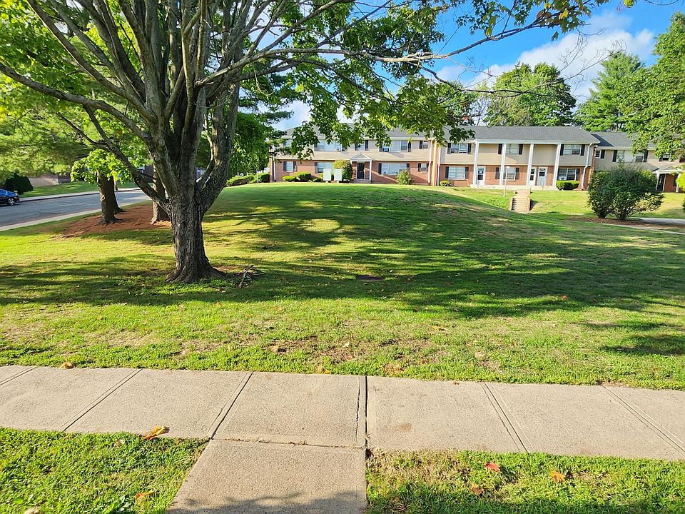 1st image of 25 Goslee Dr #65