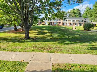 25 Goslee Dr #65, Manchester, CT 06040