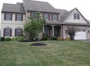3 Sensenich Dr, Lititz, PA 17543