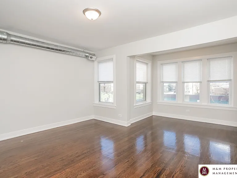300 Madison St — Photo 4