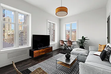 10 Fifth Avenue in Greenwich Village