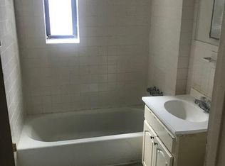 928 E 223rd St FLOOR 2, Bronx, NY 10466