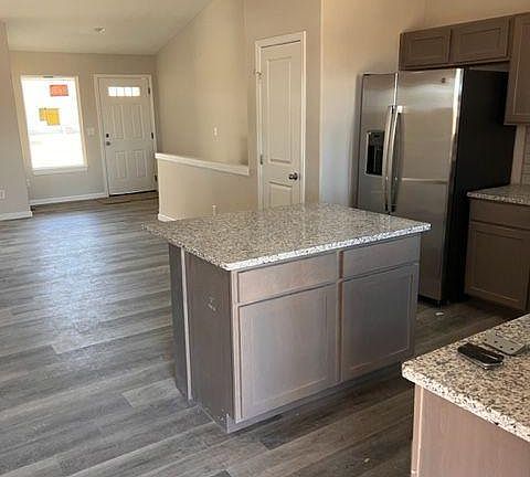 4th image of 5328 N Toben St