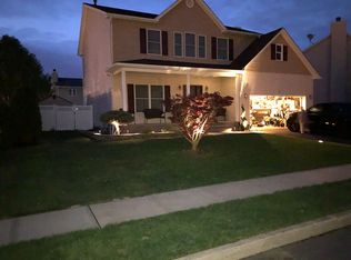 4 Old Forge Dr, Pemberton, NJ 08068