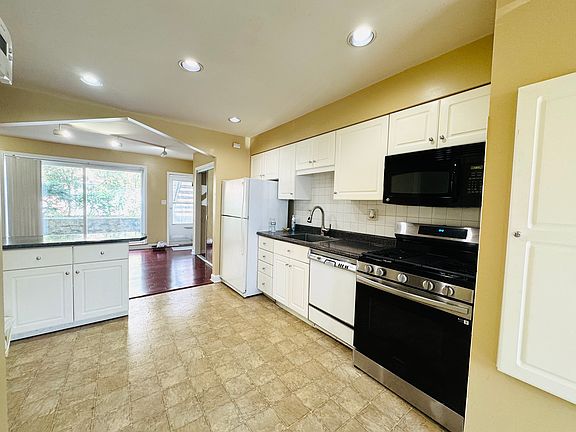 5th image of 4035 N Keystone Ave #Gg
