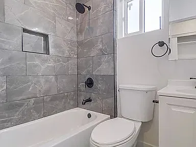 1 bed, 512 sqft, $2,100 — Photo 3