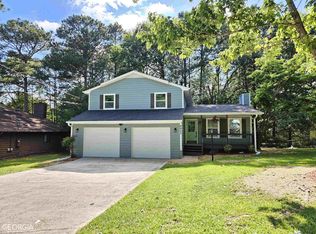 6953 Apache Ln, Riverdale, GA