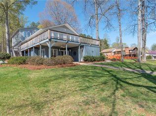 997 Hickory Point Dr, Lexington, NC 27292
