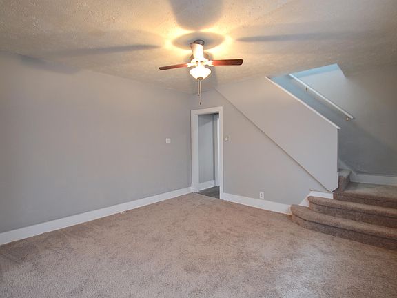 2nd image of 752 E Pleasant Run Parkway North Dr #1