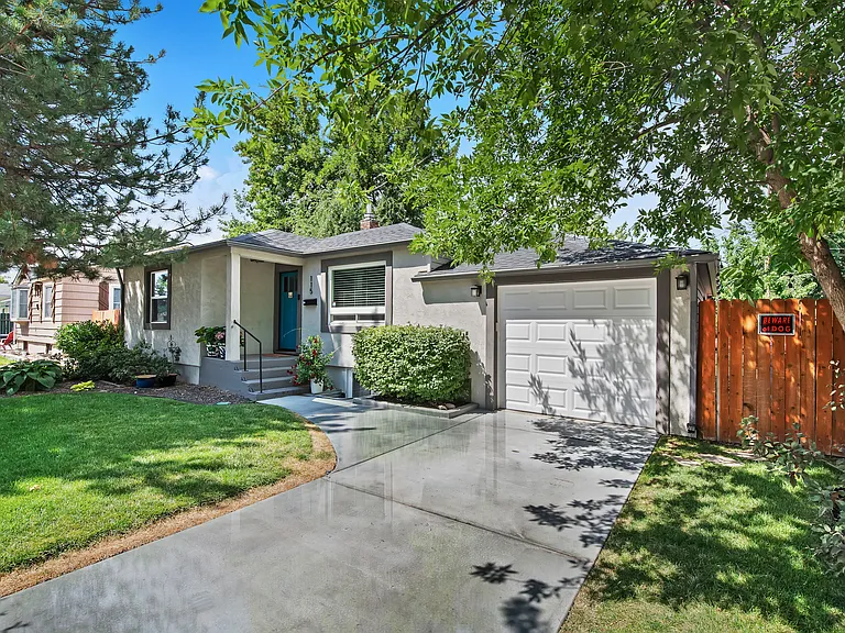 115 N Vinson St — Photo 3