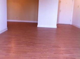 2043 Cannon Heights Dr APT 8, Chesterfield, MO 63017