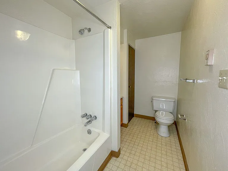 The Meadows Apartments (NEW) — Photo 21