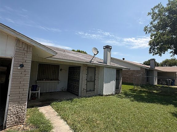 3rd image of 1306 Aldenwood Dr