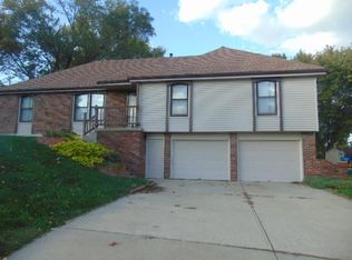 1308 E Walnut St, Independence, MO 64050