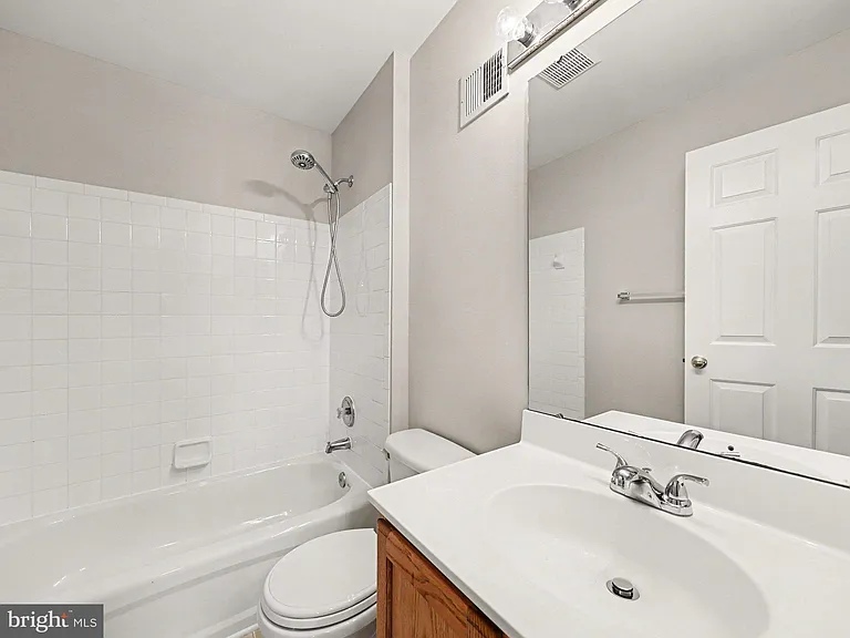 5641 Eppes Island Pl — Photo 17