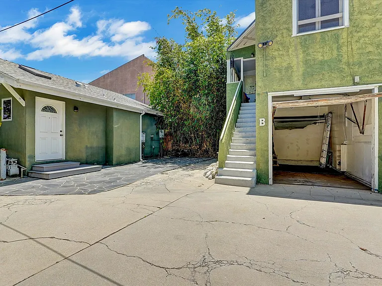 3947 Huron Ave #A — Photo 7