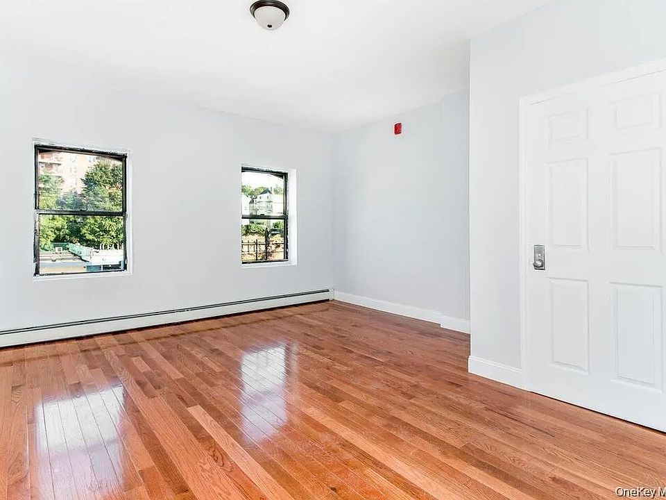 2nd image of 251 Warburton Ave #2R