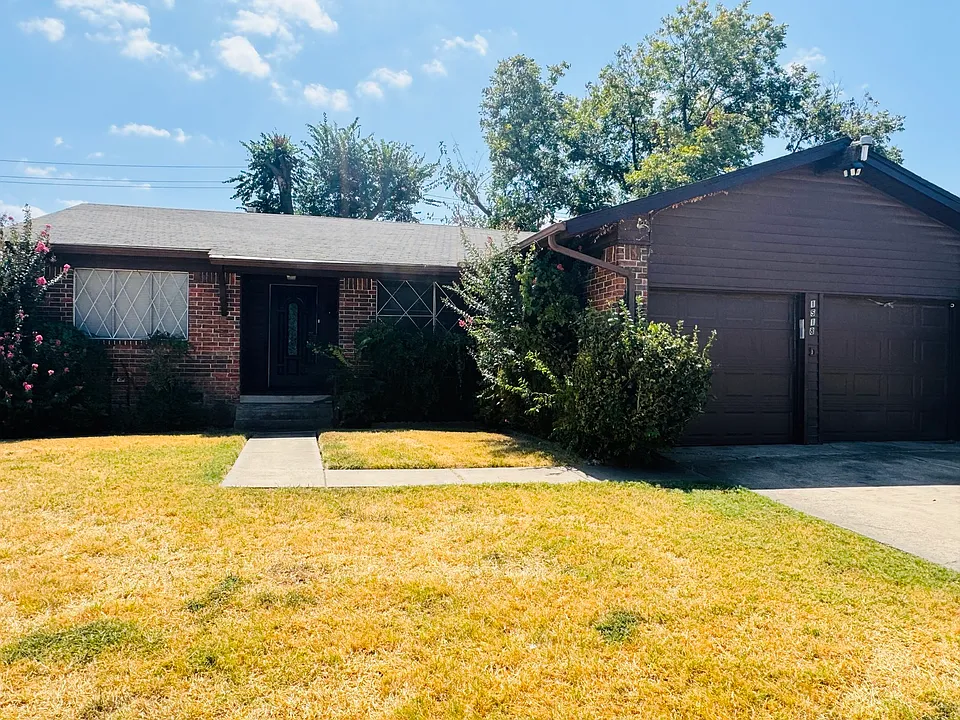 1518 Carroll Dr