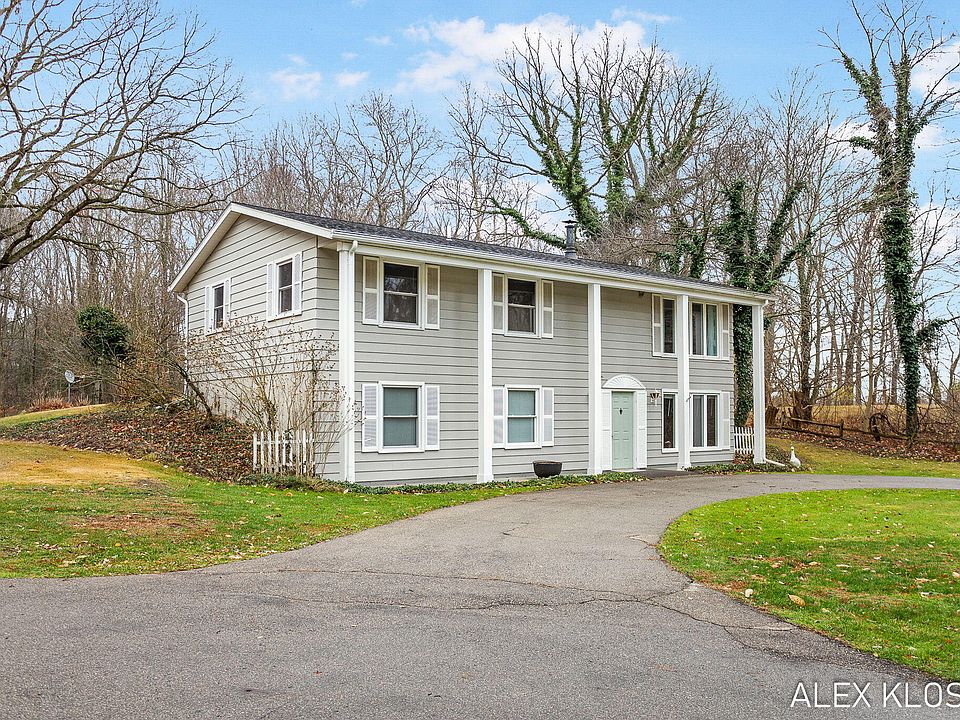 1st image of 4649 44th St