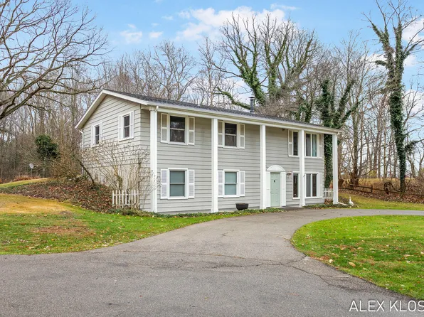 4649 44th St, Holland, MI 49423