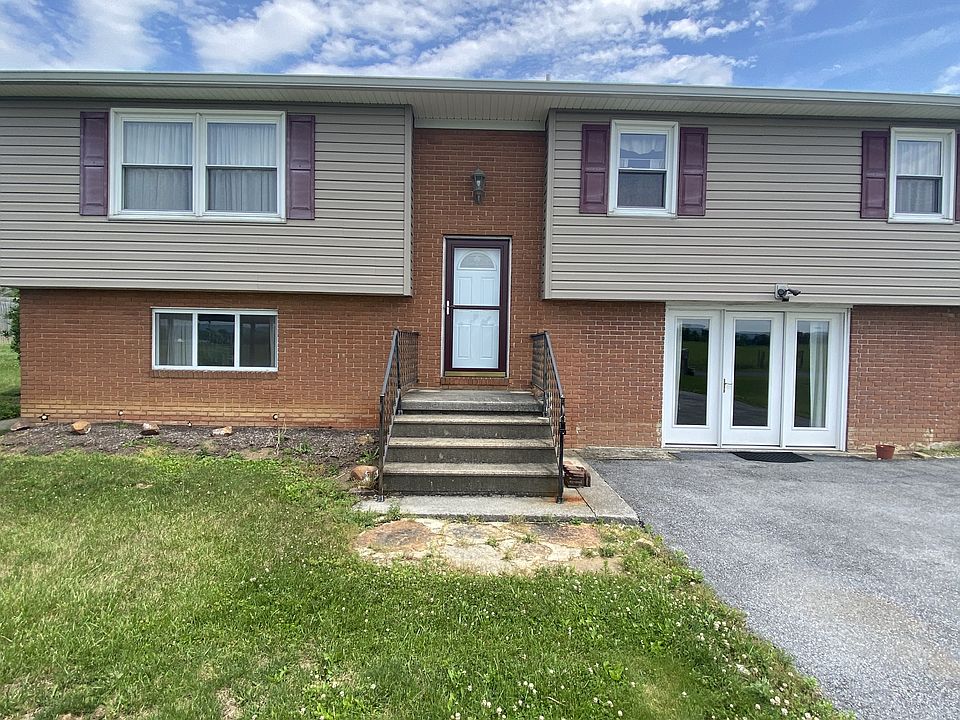1st image of 39 Timothy Dr