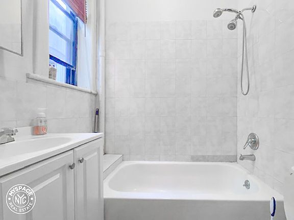 4th image of 807 Saint Johns Pl #3CX