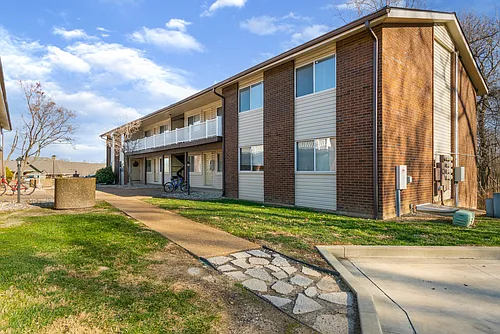 1124 University Dr Photo 1