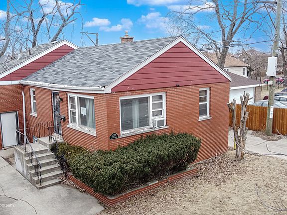 2nd image of 11352 S Laflin St