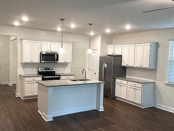 2nd image of 211 Parkside Blvd