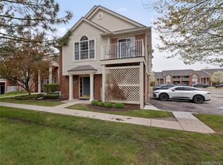 1834 Flagstone Cir #37, Rochester, MI 48307