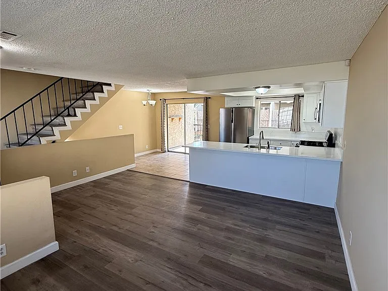 5195 Walnut St #14 — Photo 5