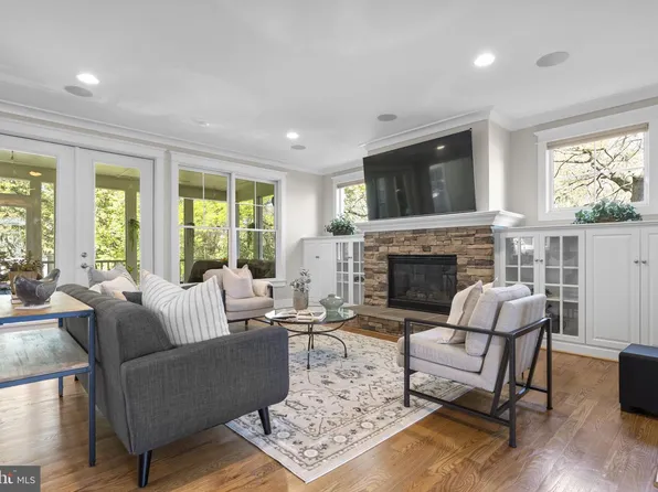 7602 Virginia Ln, Falls Church, VA 22043