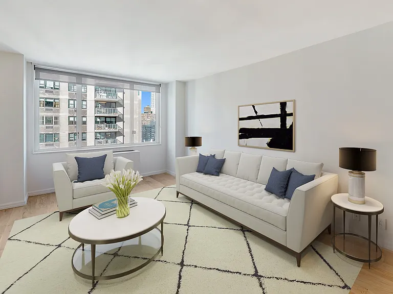 401 E 80th St #17C — Photo 4