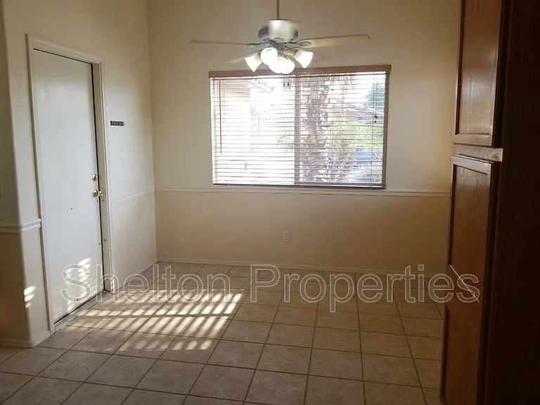 16105 W Hadley St — Photo 6