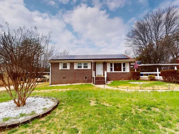 14 Michael Dr, Greenville, SC 29611