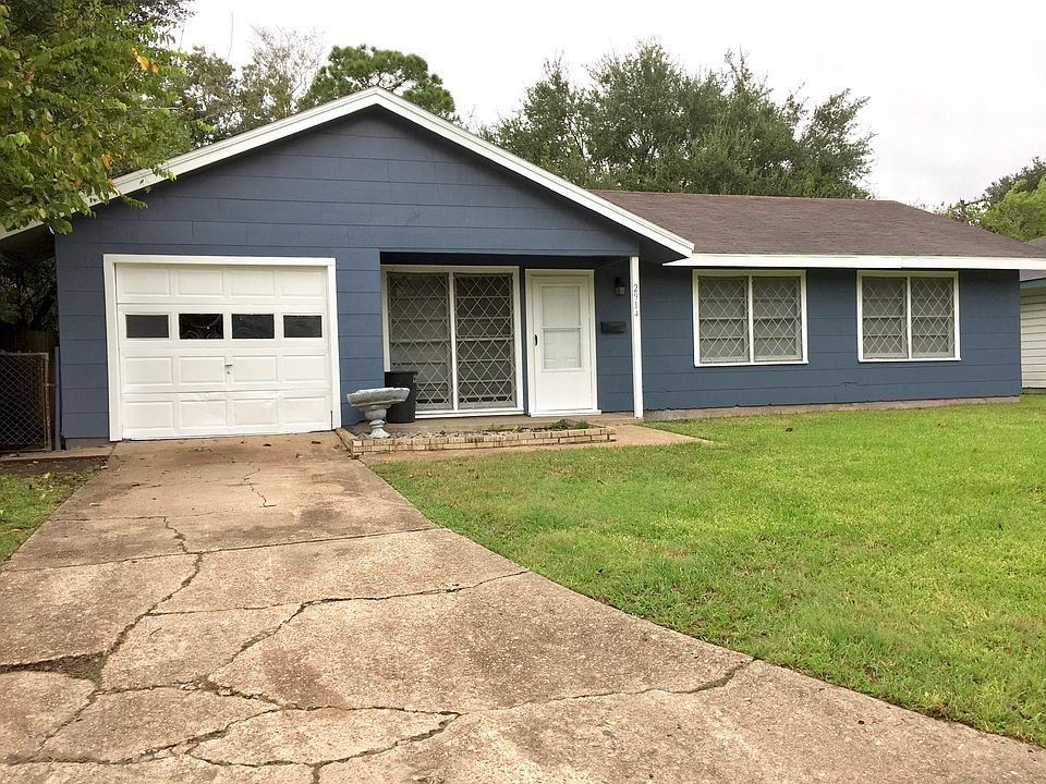 1st image of 2914 Vance Ave