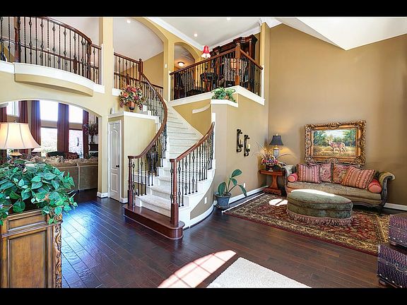 4th image of 8923 Caymus Creek Ct