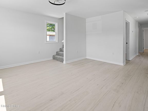 3rd image of 1513 Quarry St