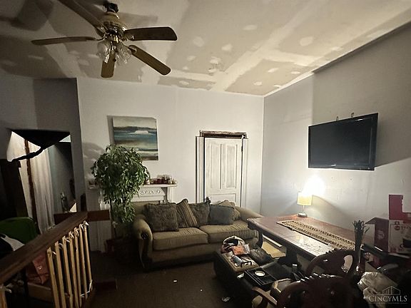 4th image of 1229 Iliff Ave