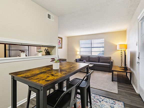3rd image of 4208 Belvedere St #2RB