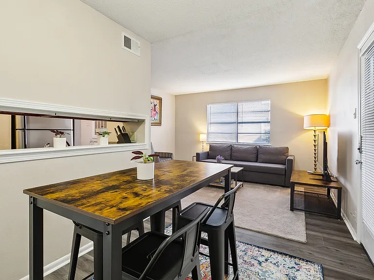 4208 Belvedere St #2RB — Photo 1