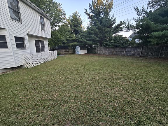 4th image of 8109 Escalon Ave