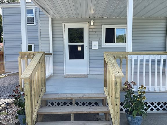 4th image of 1711 W 19th St