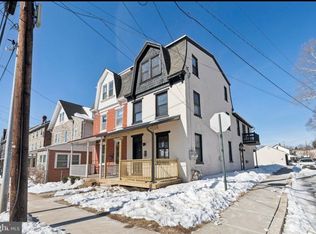 215 Bridge St APT 1, Mont Clare, PA 19453