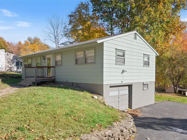 173 Roosevelt Road, Hyde Park, NY 12538