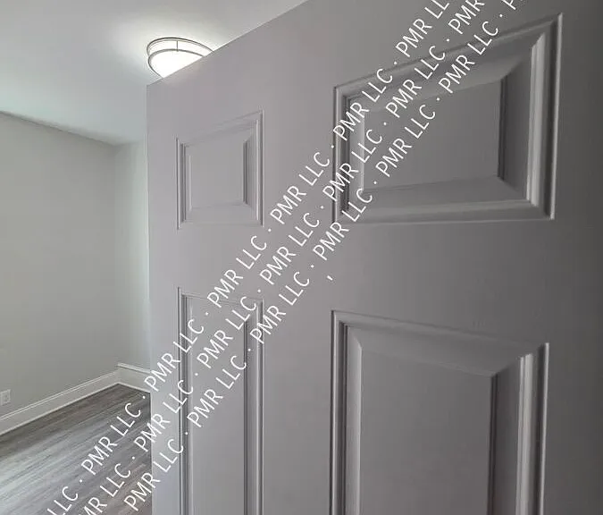 5028 N 12th St #2 — Photo 3